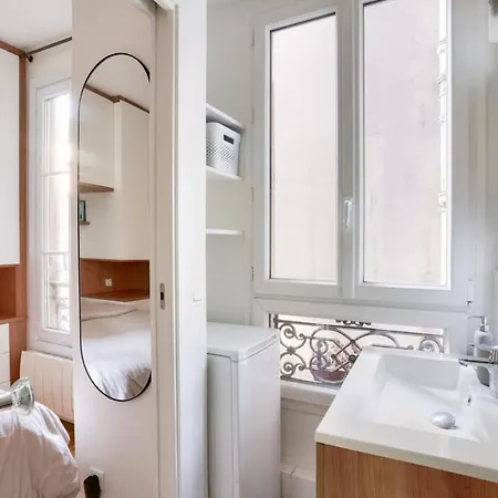 Appartamento Beautiful Ideal For 2 - 17 Parigi